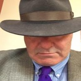 Research in ed. hist.; Founder & 20+ yr on board of a Sudbury school; Headmaster, Sac Chesterton for 2 yrs; 20+ yr career as Dir of Cust Ed at tech firm.