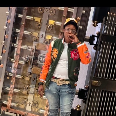 1dymej's profile picture. 