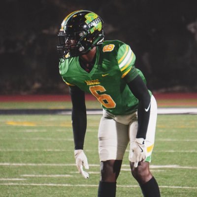 GreenKameyon25's profile picture. “Krazy 6ix “ LB/DB | 5/10 | 185 |