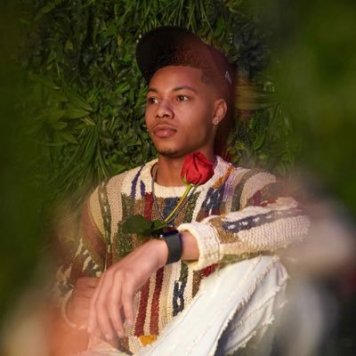 culture, sports, and tech enthusiast | vols, tarheels, giants, grizzlies, braves | don’t take me seriously | #longlivedasha #longlivecole 🕊