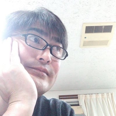 脚本家/演出家/俳優 謎のモダン館を主宰。謎に満ちた物語を上演。一人芝居の祭典PerfectStyleのプロデュース。謎解き・推理に特化したチームCluedoHall https://t.co/c1IZsbDvt3を立ち上げ推理イベントのプロデュース、マダミスの製作を行なっている。 #謎解き #推理 #マダミス