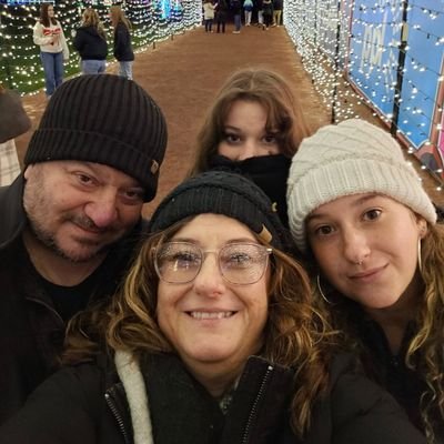 andrewjgrossman's profile picture. 