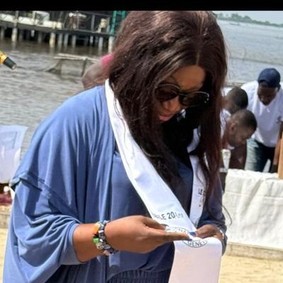 Mère & #Humanitaire. Je sais que la vie est un trésor inestimable l'amour aussi. #Survivor and #Flawless. Professionnelle de la #Communication au @CICR_fr @ICRC