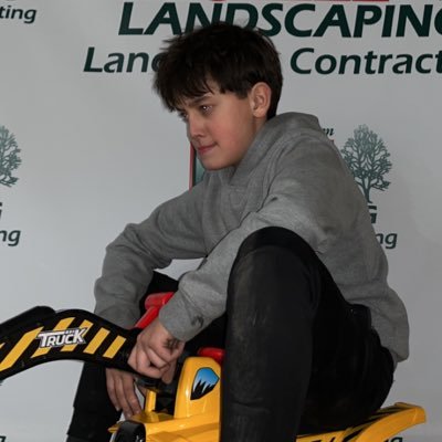 Anadeau0's profile picture. 