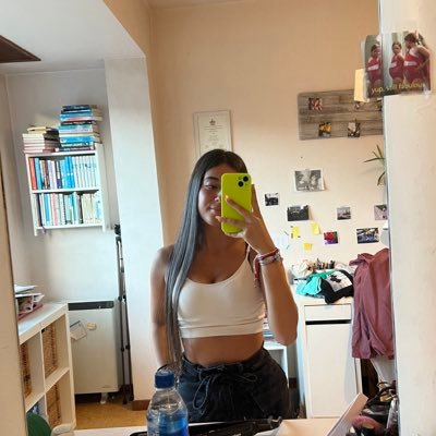 Claretadelrio's profile picture. @el_moraddd