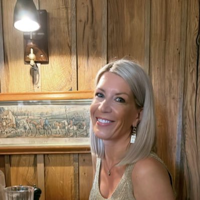 Mom• Dog momma 🐶• Success Mentor🧠💡 • Philanthropist🎗️