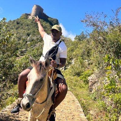 C tan k'ap pase,laj k'ap monte jwi laviw ✌️#YOLO 🦁 / IG : _steeven_yolo
