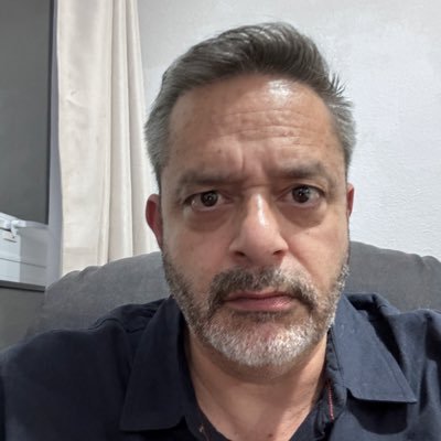 Ingeniero Industrial consultor de Negocios Internacional con especialidad en Planeación Estratégica y Comercial