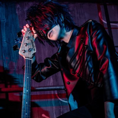 隆(たか)25↑/theGazettE REITA🌐HERESY/bll.epng本誌ngro🖤💜左右相手固定/審眼/コミュ下手で気ままにコスプレしてる人です。戦う強い女が好きです。NIKKE新米司令官🗝️@SweetxhomeXx