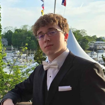 Penn State '28 | Student Sports Journalist | @DailyCollegian @CollegianHockey | @PennStateMHKY @PennStateMLAX Reporter | amercer0115@gmail.com