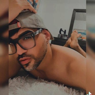 Rickie198's profile picture. 