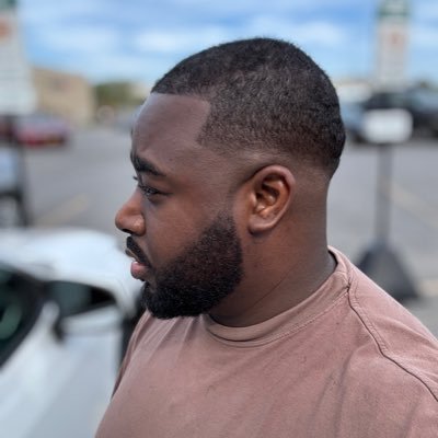 ItsJustAsinine's profile picture. just a man on his way to be amazing