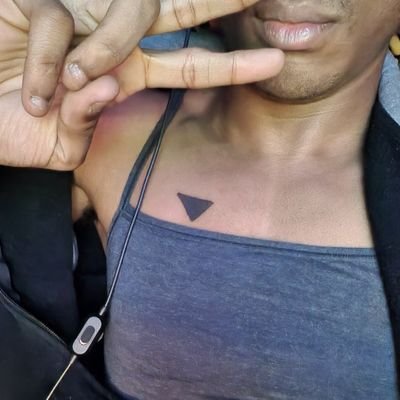 ⚠️Hazardously horny individual⚠️ ⚜️Bayou born⚜️ Queer enby🏳️⚧️🏳️🌈 18+ but you knew that already. ❌minors back tf up❌ (They/She)