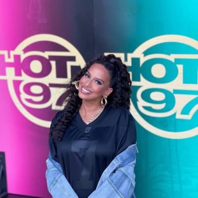•Celebrity Marketing & PR Agency 📶•TopTier Resources To Establish Credibility 📻•Radio Curator @hot97 @rnbphilly 🌐•Author📚 🔗 https://t.co/709pqYhJLT