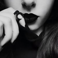 🥀🦇Eireen Violet🦇🥀 (@eireenviolet) 's Twitter Profile