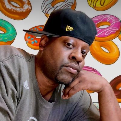 Dre Tek20 is a sample-based producer born in Pa raised in the Bay Area. Album Art designer /SP 404 enthusiast/Broadcaster/President of DapDum music.