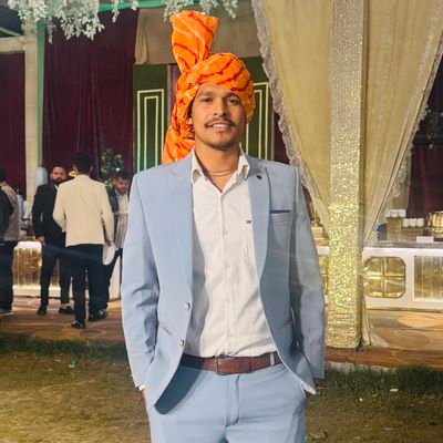 SandipsharmaO's profile picture. सफर खूबसूरत है मंजिल से भी 😊🙏🏻