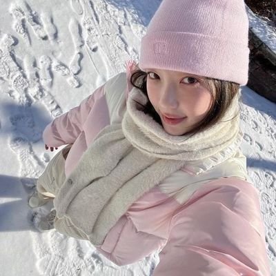 yoolvre's profile picture. joining acc !! ≽^• ˕ • ྀི≼