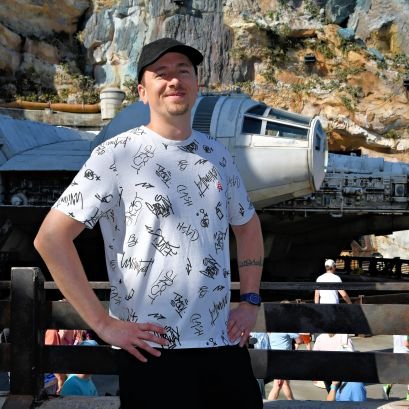 Dim7303's profile picture. 😁 Parlons parcs ! 🎢  🇨🇵
un petit blog avec les copains :
https://t.co/iWNYeitHXI