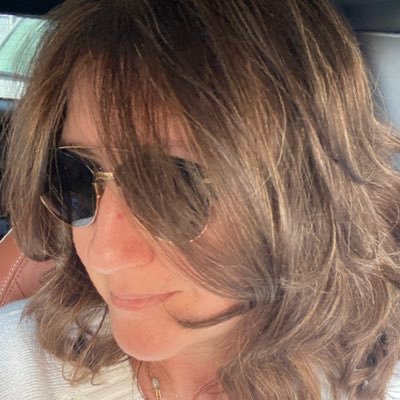 Beat_Navarrete's profile picture. El yoismo niega el tuismo: elijo el NOS. Cuenta Personal