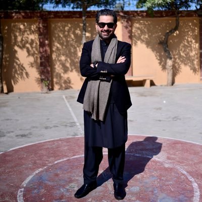 umarsharif015's profile picture. 🇵🇰| @Arsenal⚽️|