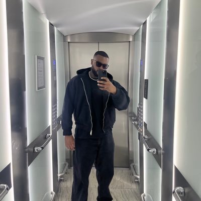 tjr4L's profile picture. 