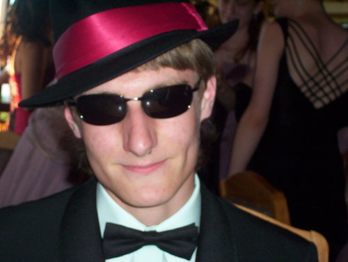 SiCoe13's profile picture. Was at Exeter Uni doing Physics, Hometown Trowbridge, Current Town Cheltenham.