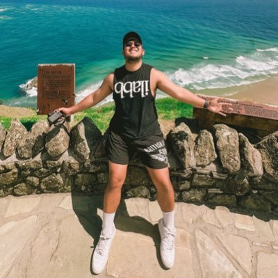 GenesitKUN's profile picture. that is mahogany