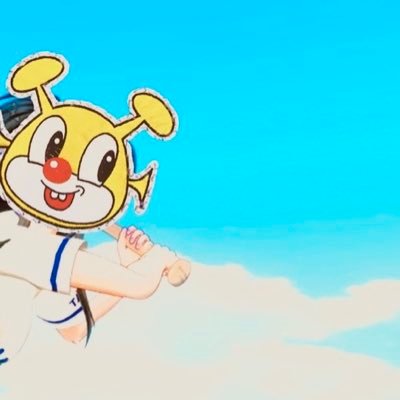 酔うと『Lily』聞いて泣いてTV見てボーッとしてるだけのBabyです。DJ中は春風です。ありがとうプボくん。ウマ娘はキングとライアン。冬優子。和田竜二ユーガ池添武豊デムルメ瑠星。Liverpool。#baystars #orix_buffaloes #はるかぜ映画 #はるかぜnowplaying 🏇競馬勉強中🏇