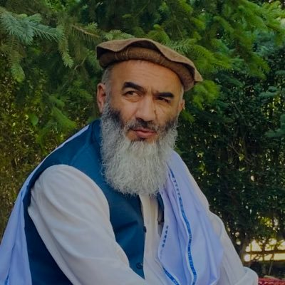 رهبری شورای علماء کشور. متخصص تفسیر و علوم القرآن و پژوهشگر علوم شرعی.
Politician and teacher