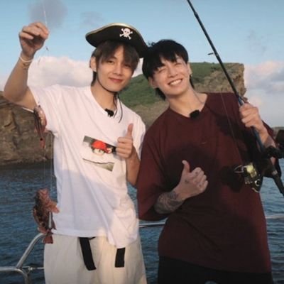 _taekook_tkk's profile picture. Army OT7 & Taekooker 💜
No solos 🚫
No antis 🚫