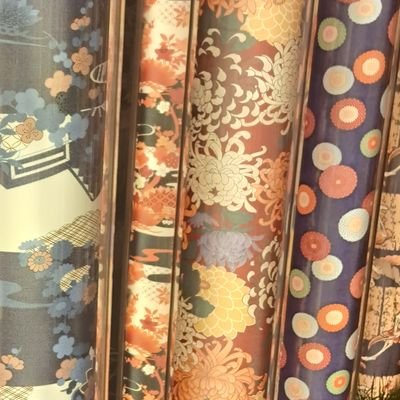 n0Xi27X9XH65831's profile picture. 地方公務員。50歳と少し👩‍🦰。勤続25年。
退職して、取得資格と投資の配当金💰で生活するのが目標。投資歴約5年。夫、娘2人(社会人、高１)。退職や仕事の愚痴、投資に関するアカです。無言フォロー失礼します😆