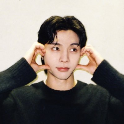 1AO209's profile picture. 짱큰게짱귀엽대