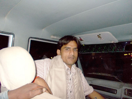 pappuyadav13's profile picture. yjhyj