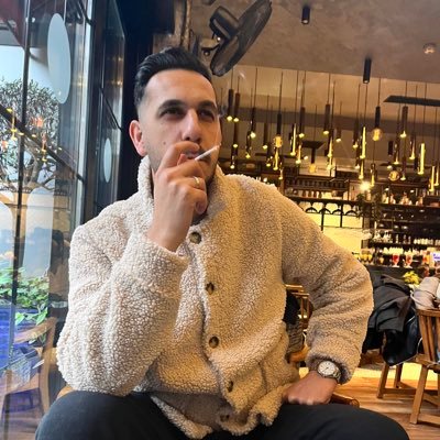 FratTanrvrdiler's profile picture. Geçmişimdeki hatalarım geleceğimi temizler.