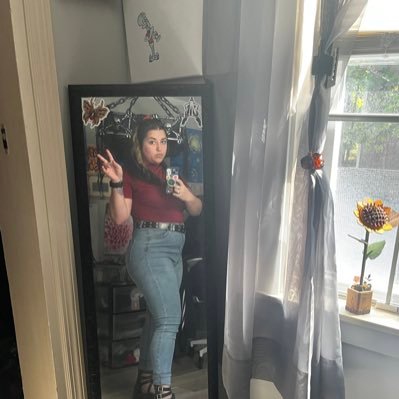 ssuulpizi's profile picture. I like naps, snacks, anime, art, and talking shit.