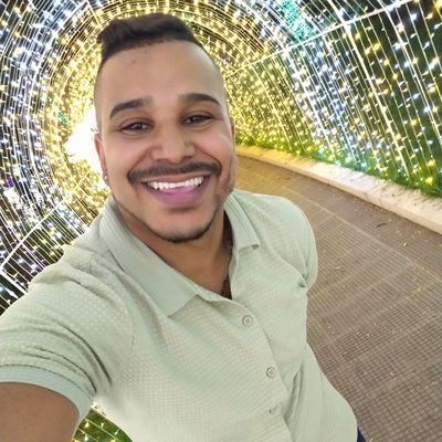 Venezolano 🇻🇪 | Lcdo En Fisioterapia 🫶🏾 | Loco, Jodedor, Aventurero y Buen Amigo 😉 | #LovesIsLove 🏳️🌈 | La locura es un paraíso 😁✌🏾 Bienvenido