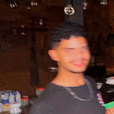 DiogoKahnwald's profile picture. socialista de android e comuna safado.
estudante de economia na federal, também gosto de falar de cultura pop e não me responsabilizo pelas minhas falas