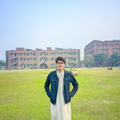 _Ex-Formanite..
Cricket lover. Poetry ❣️ Self Obsessed, .... Future pending 🛟 Attan 🙋