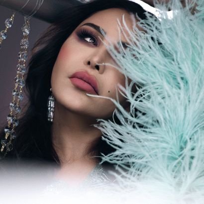 فِيا شموخ ألخيل وفيا عناده وفيا عزة ألنفس حد ألسما وزياده
🐎👑