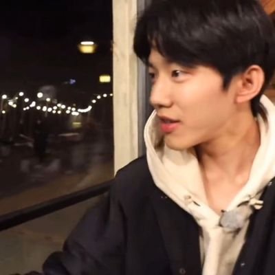 dw08_25's profile picture. 