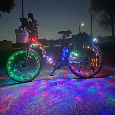 n0tmissy_'s profile picture. Be kind!!  My city knows me as bike lights kid