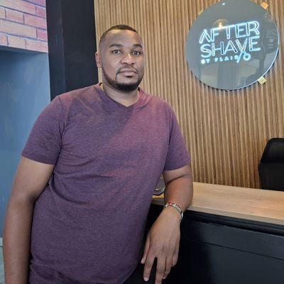 khama96's profile picture. Pundit.
#MUFC🔴⚽#HalaMadrid⚪