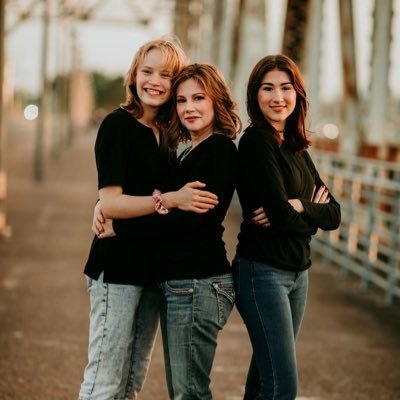Mom of 2; Autism mom; Autism Speaks Ambassador; #MAGA; Proud Gen X’r; RN BSN; BBA; NASM, CES, & TRX Certified; Former competitive gymnast 🇺🇸 🇺🇸🇺🇸🇺🇸