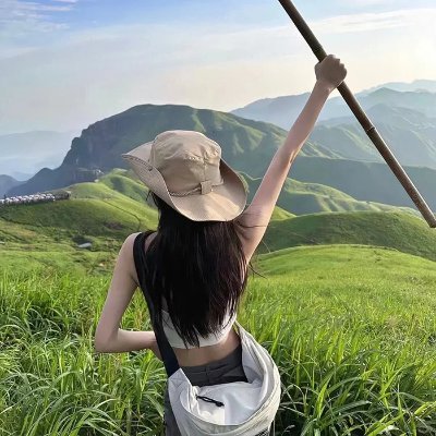Elena_979797's profile picture. Have the courage to do what you love ✨