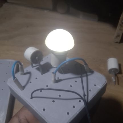 🚀 Joven creador de KitsPart | Diseñando un kit educativo para enseñar tecnología a niños de todo el mundo.
💡 Apasionado por la robótica y la educación.