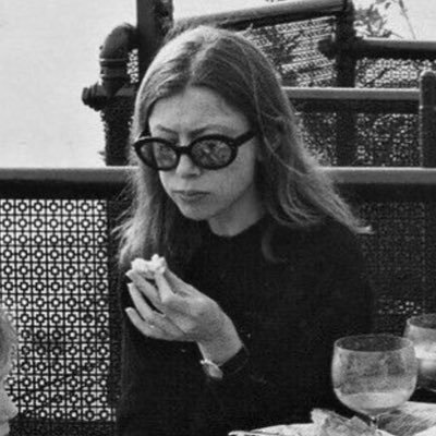 amibou01's profile picture. On peut etre con sur twitter