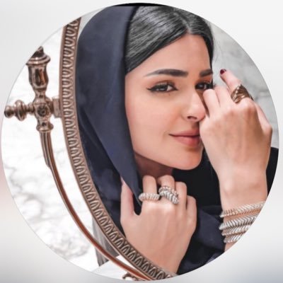 وان ضمني قبري يالله سخر لي من يقف بين يديك ويرجوك رحمة ومغفرة لذنوبي