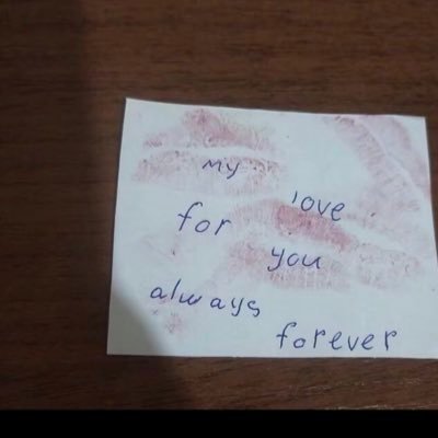 SandraBob246156's profile picture. 