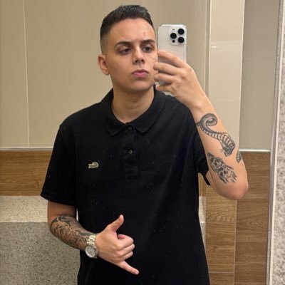 Atleticano, cristão, de direita e lutador! Sou responsável pelo que eu escrevo, não pelo que você entende sobre o que eu escrevo!
